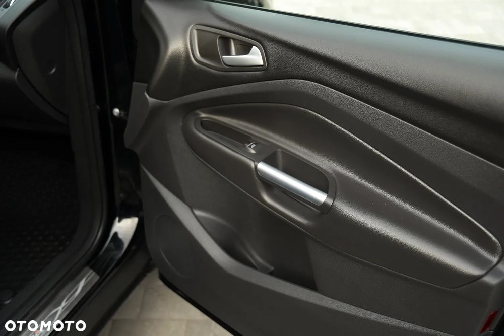 Ford Kuga 2.0 TDCi 4x4 Titanium - 22