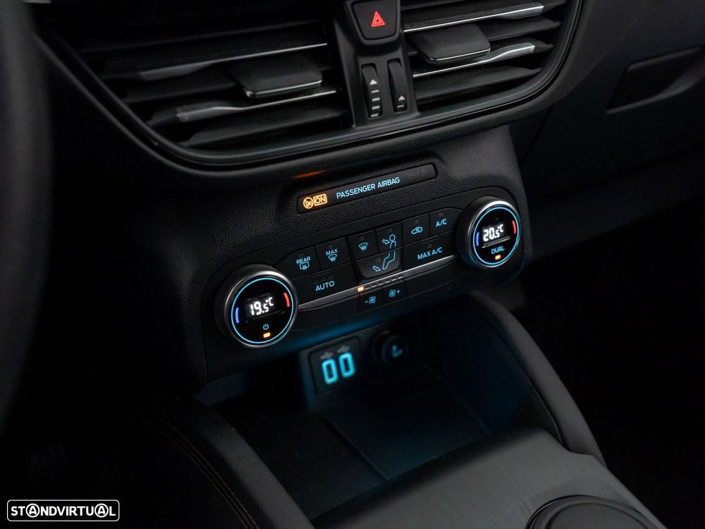 Ford Kuga 2.5 PHEV ST-Line X - 32