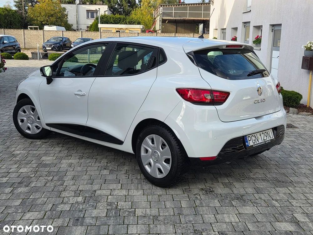 Renault Clio 1.2 16V Life EU6 - 5