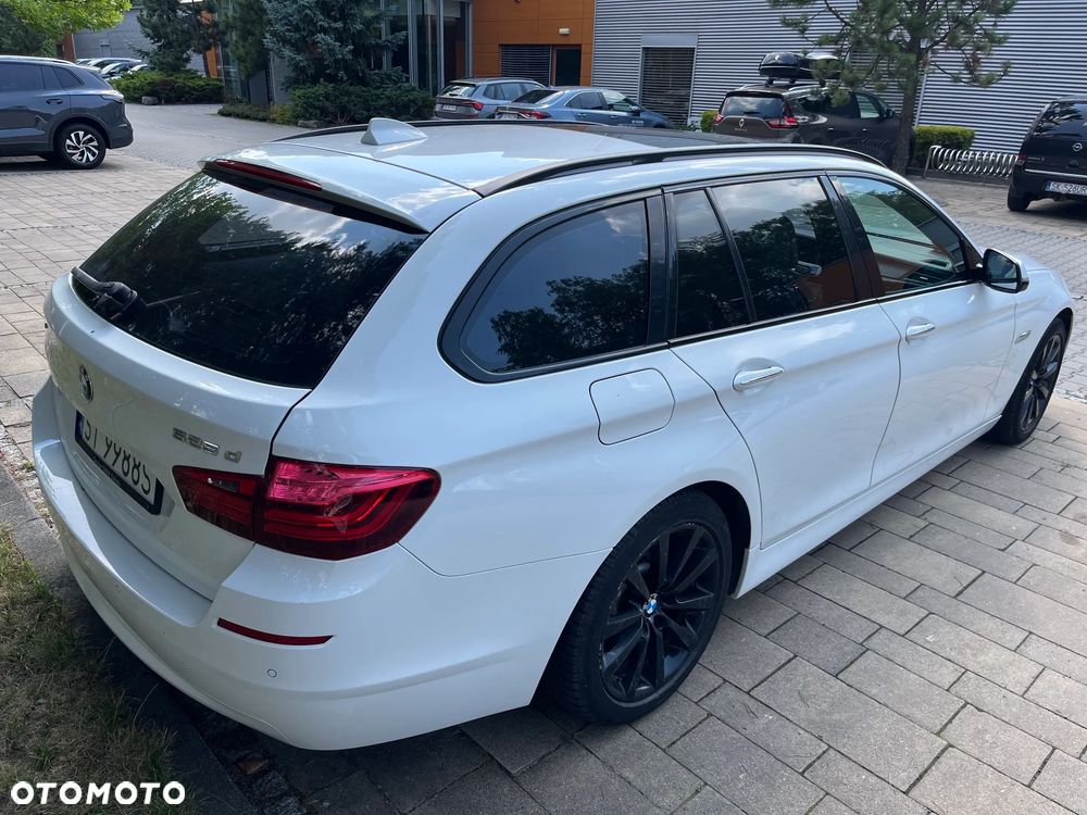 BMW Seria 5 525d xDrive - 8