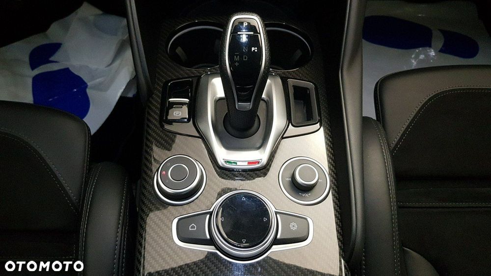 Alfa Romeo Giulia - 23