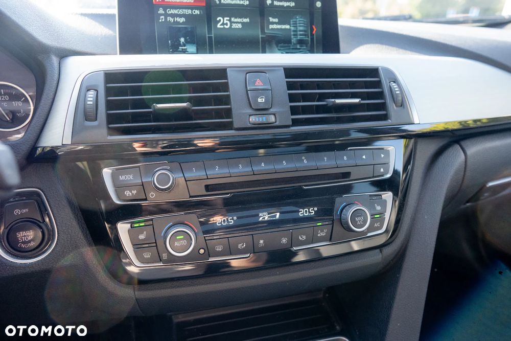 BMW Seria 3 320i xDrive Edition M Sport Shadow - 13