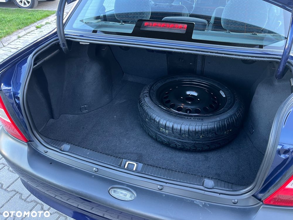 Opel Vectra 1.6 CD - 14