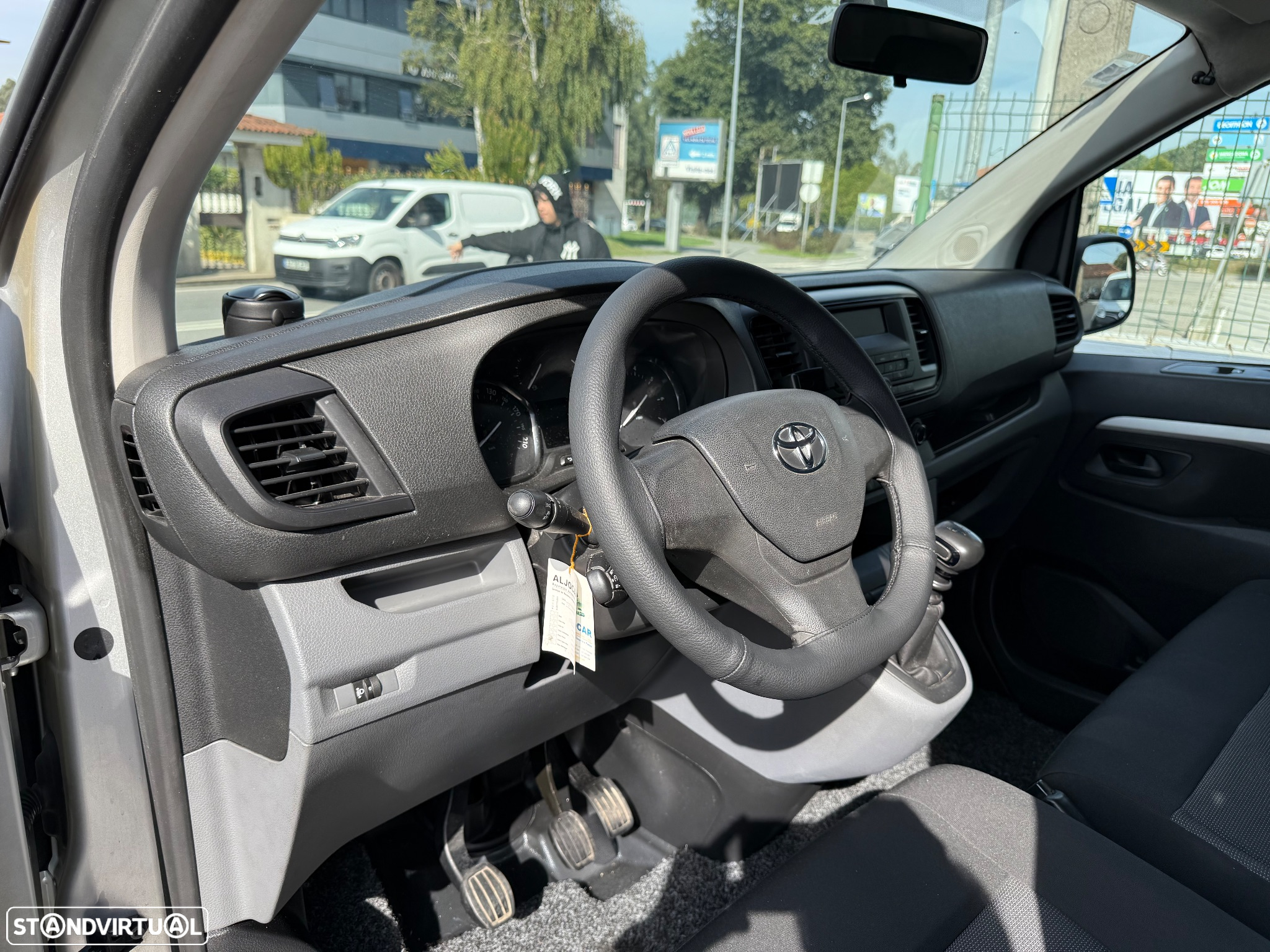 Toyota Proace 1.6 D-4D L1 6L - 29