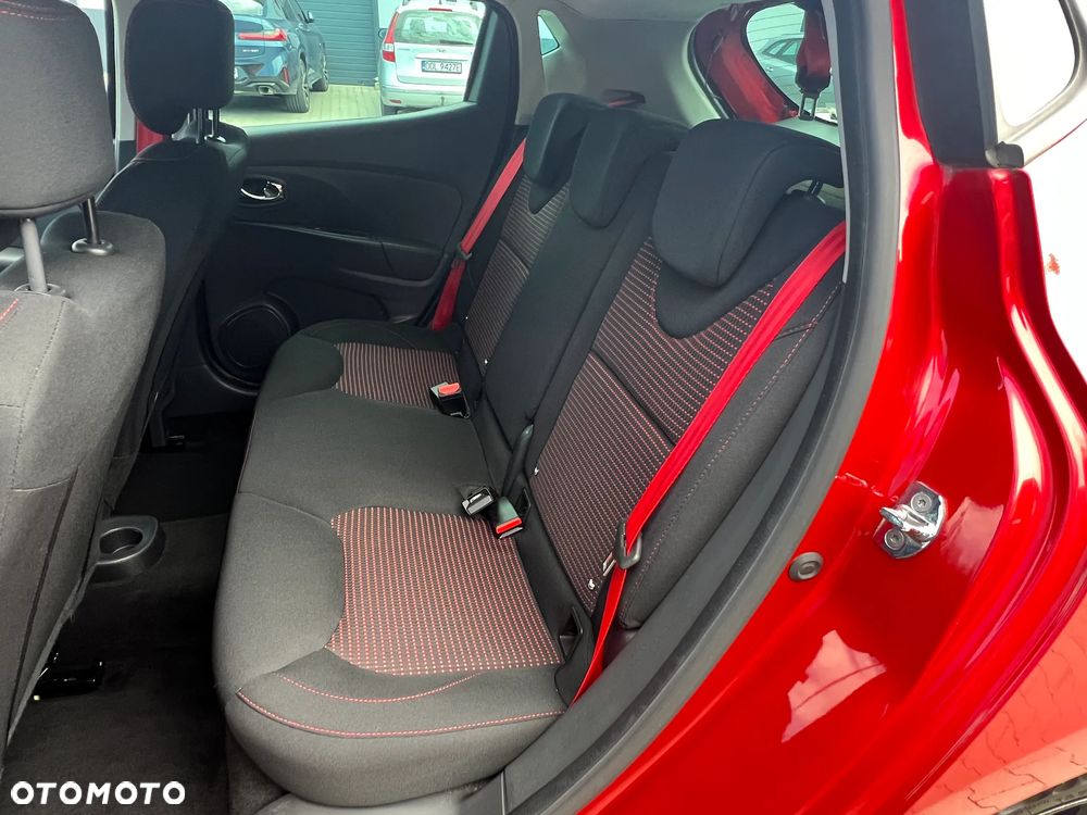 Renault Clio - 12