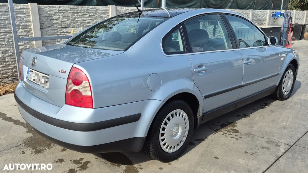 Volkswagen Passat - 6