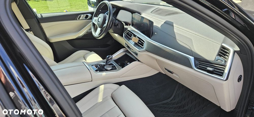 BMW X6M - 8