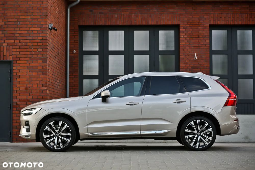 Volvo XC 60 B4 D AWD Ultimate Bright - 10