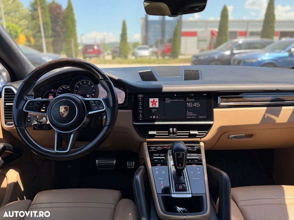 Porsche Cayenne - 7