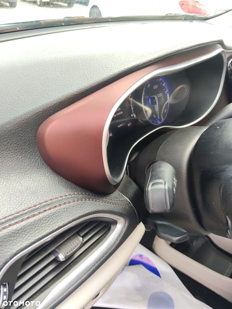 Chrysler Pacifica - 37