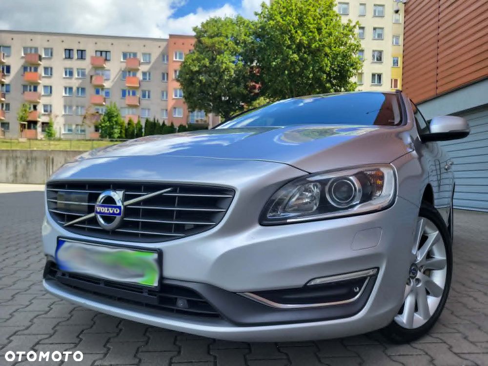 Volvo V60 D4 Momentum - 4