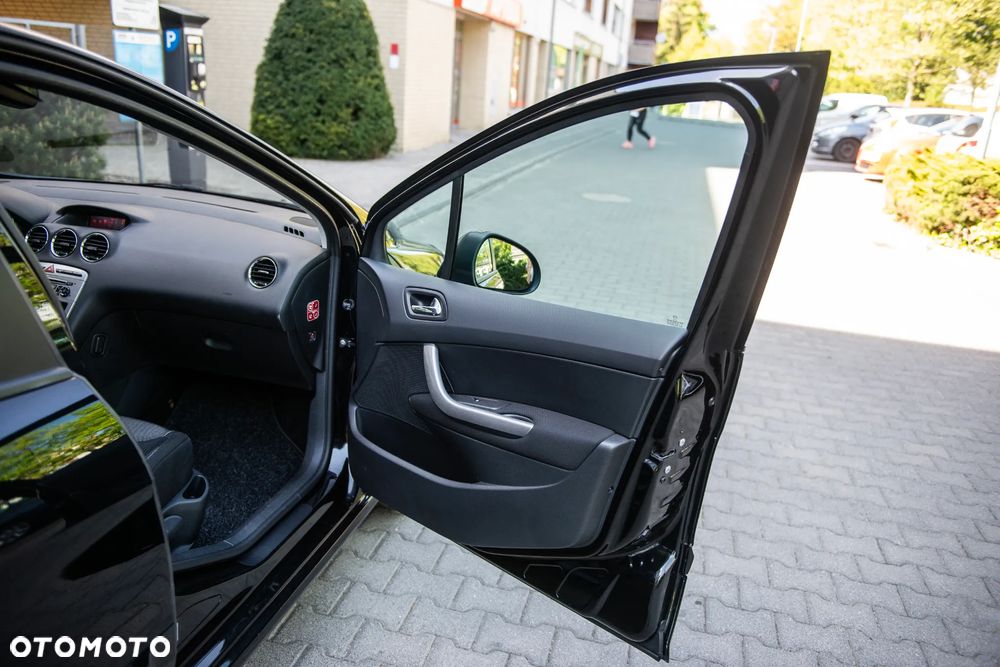 Peugeot 308 HDi FAP 135 Platinum - 22