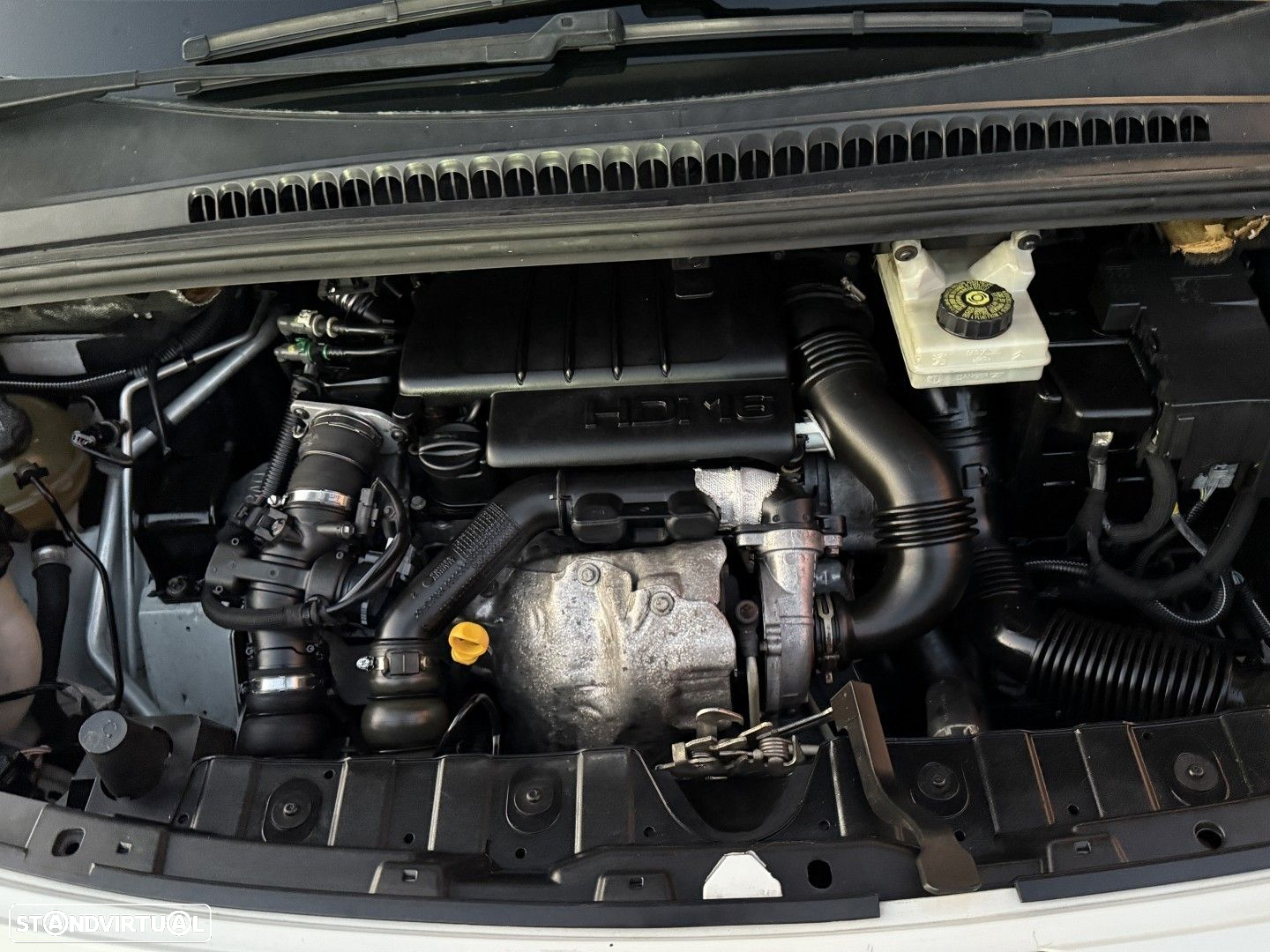 Peugeot 3008 1.6 HDi Premium - 32