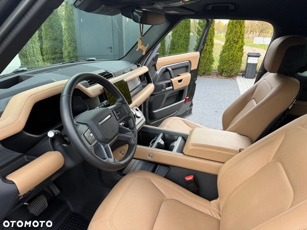 Land Rover Defender 3.0 D300 mHEV X-Dynamic HSE - 6