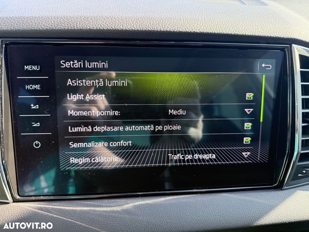 Skoda Karoq 2.0 TDI SCR 4x4 DSG Style - 29