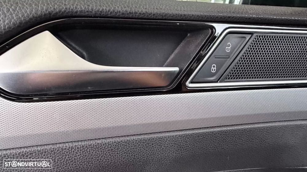 Volkswagen Passat Variant 1.6 TDI Confortline — fotografia 33