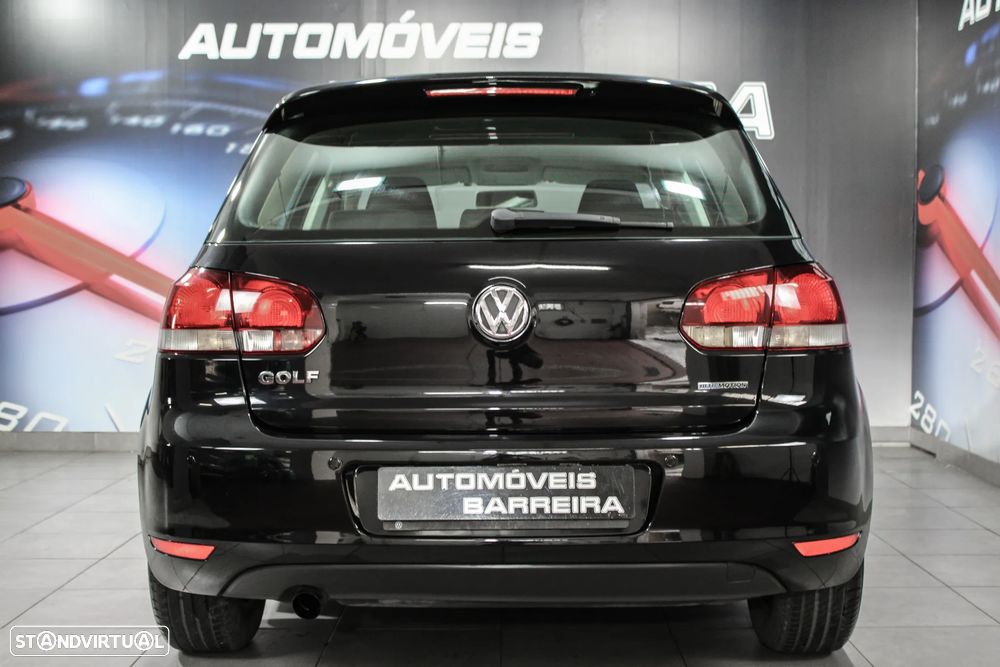 VW Golf 1.6 TDi Trendline BlueMotion - 29
