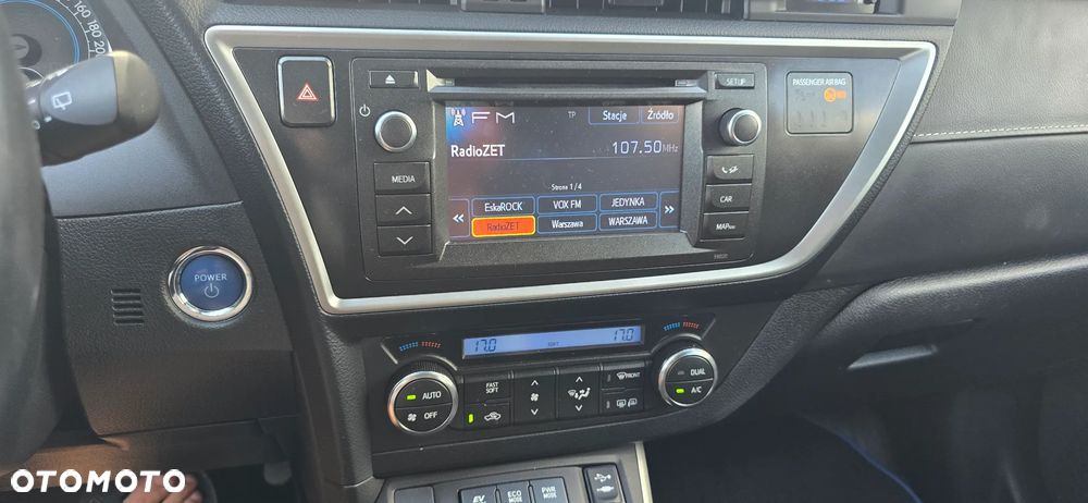 Toyota Auris 1.8 HSD Luna - 23