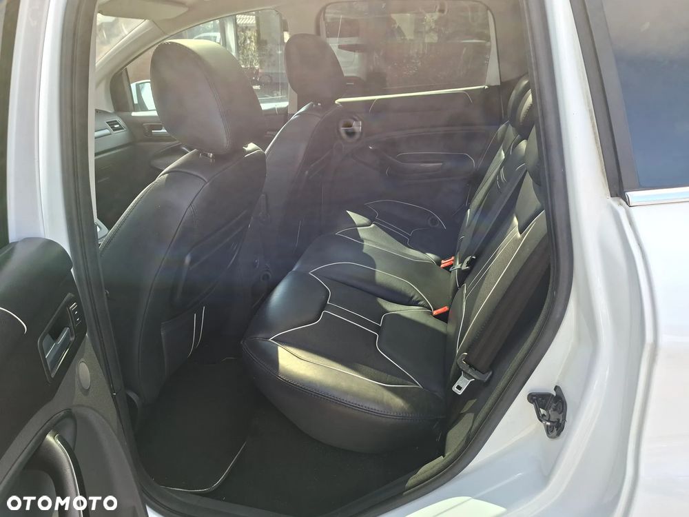 Ford Kuga 2.0 TDCi 4x4 Individual - 12
