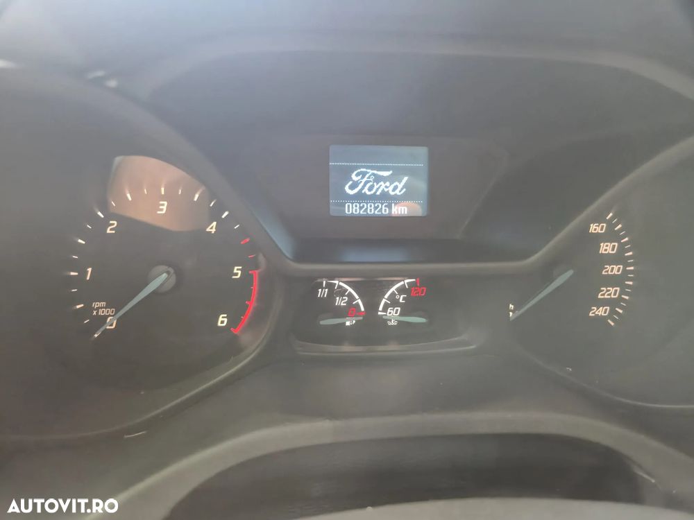 Ford Transit Connect - 14