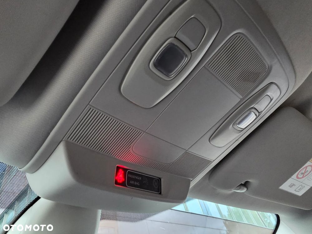 Renault Megane 1.3 TCe FAP Limited - 28