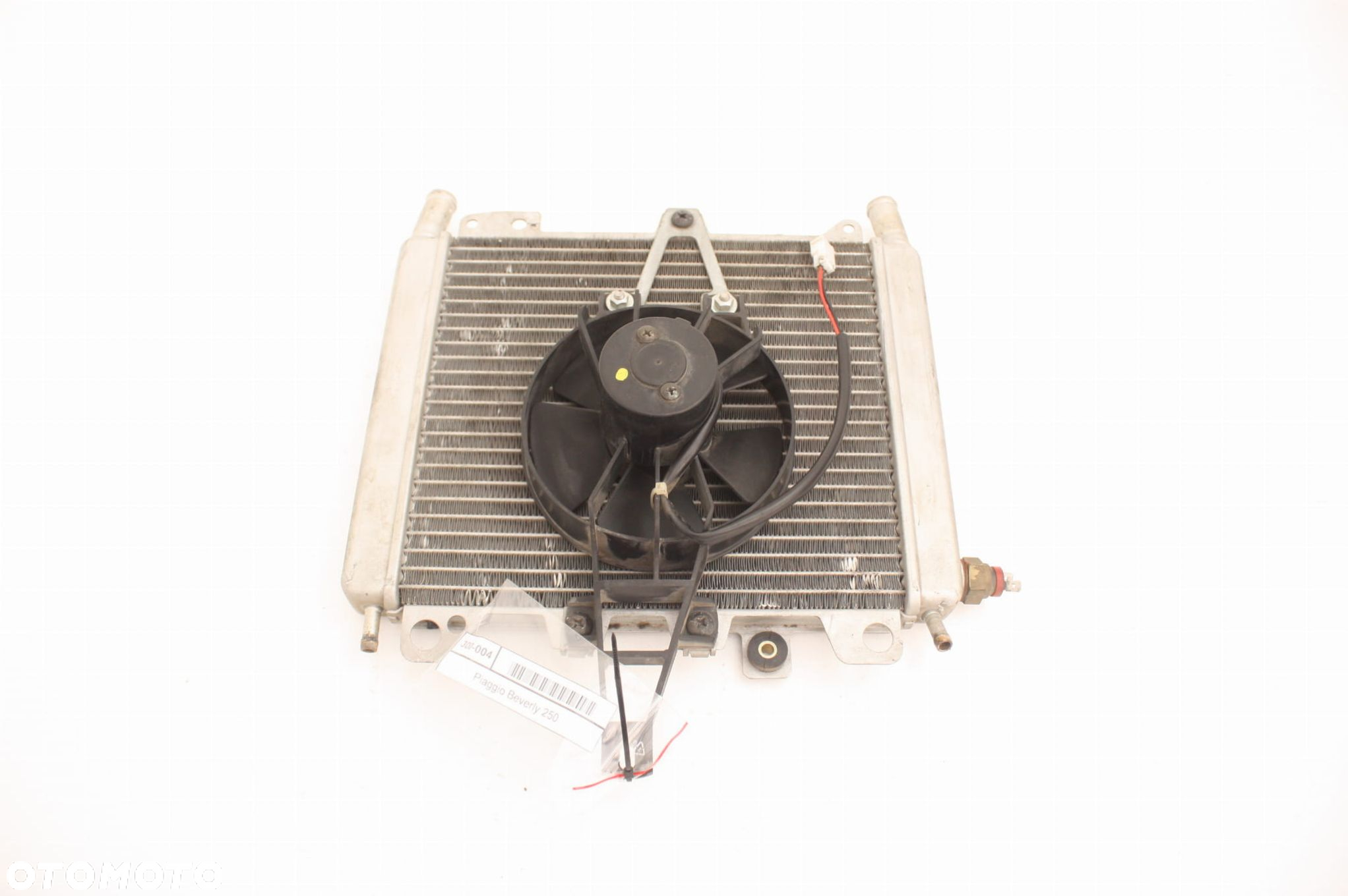 CHŁODNICA Z WENTYLATOREM Piaggio Beverly 125 250 - 3