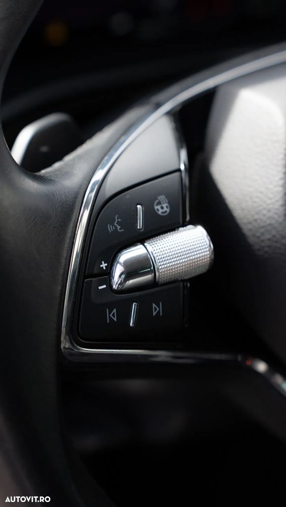 Skoda Octavia 2.0 TDI DSG Ambition - 11