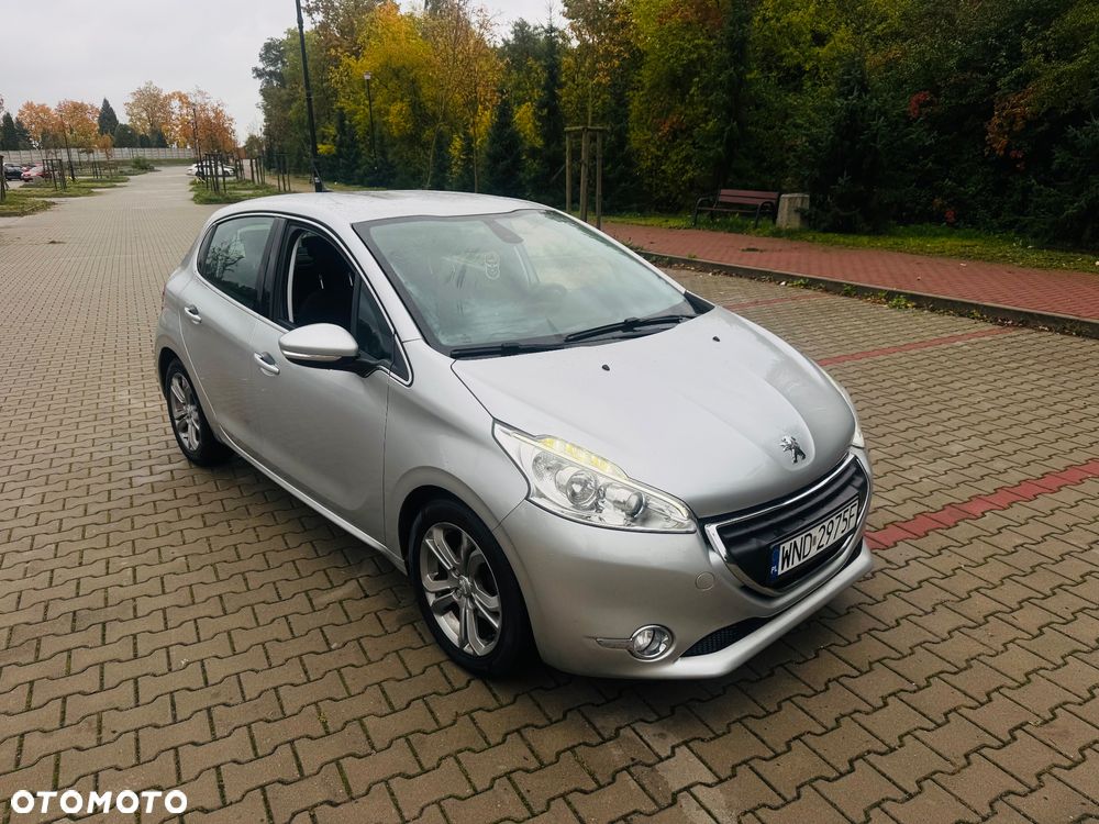 Peugeot 208 1.6 VTi Allure - 24