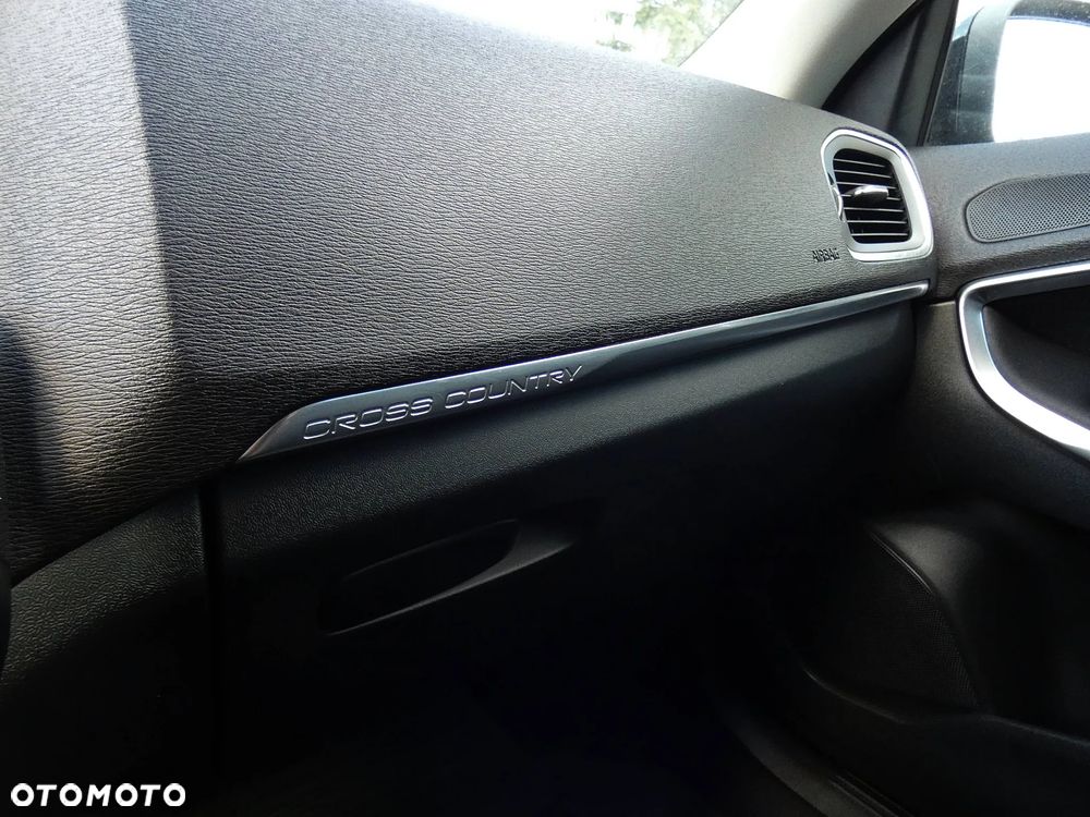 Volvo V40 Cross Country D2 Drive-E Summum - 28