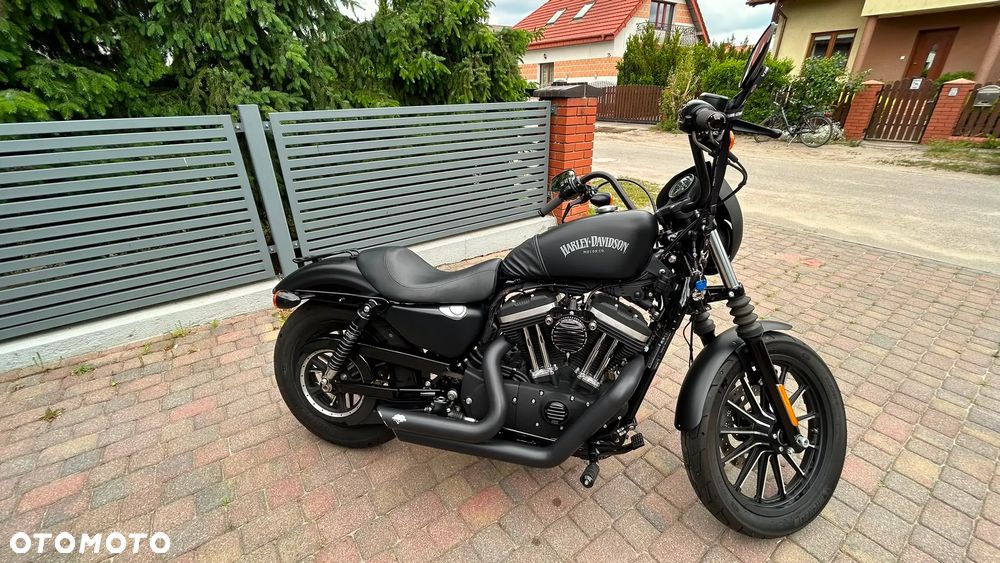 Harley-Davidson Sportster Iron 883 - 2