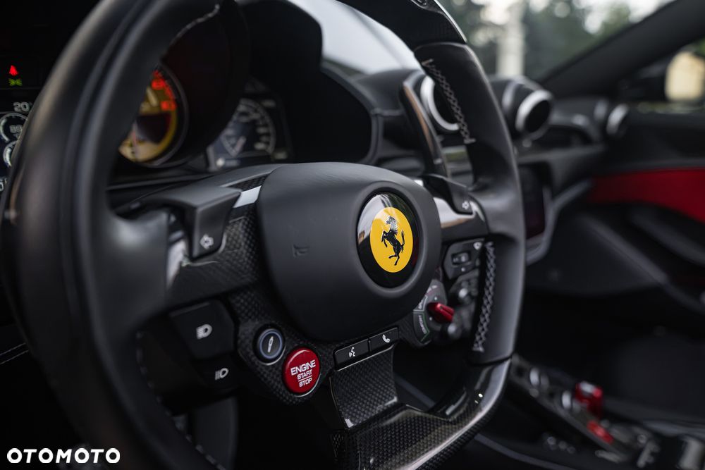 Ferrari Portofino - 25
