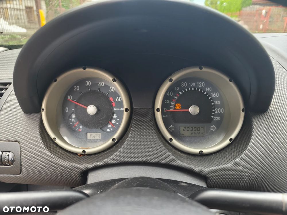 Volkswagen Polo 1.4 Basis - 9