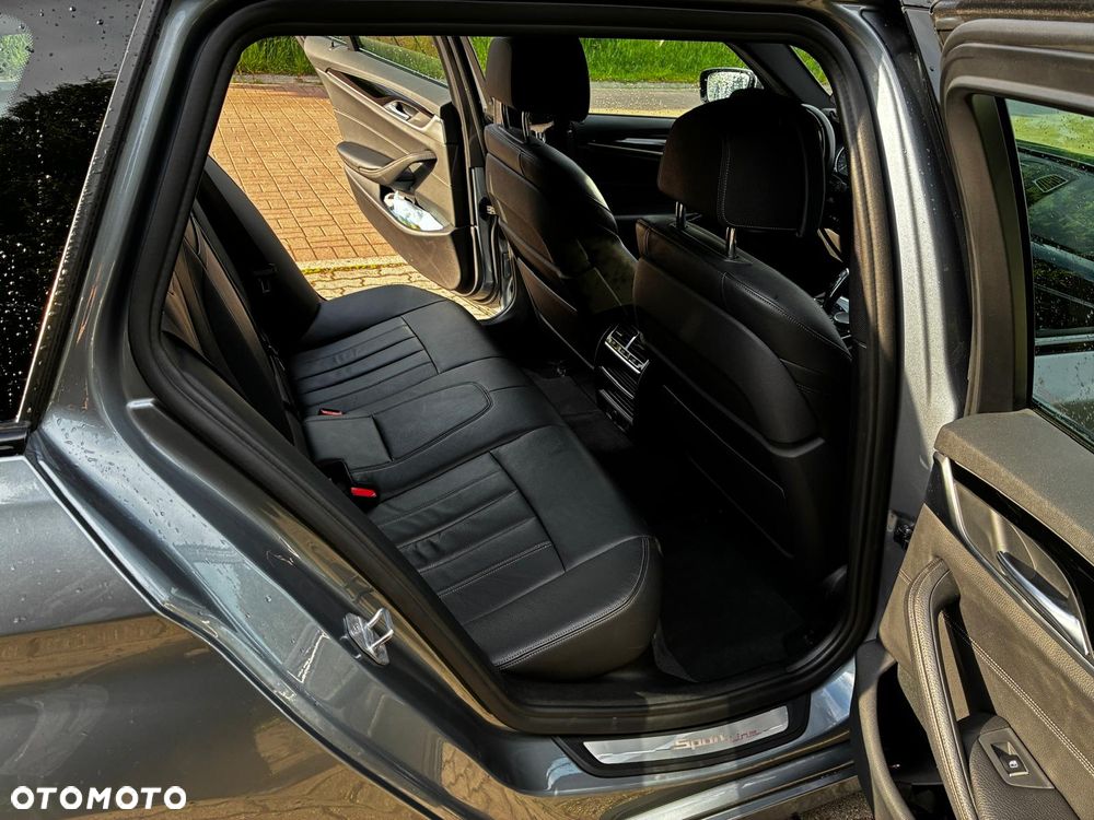 BMW Seria 5 520d Sport Line - 16
