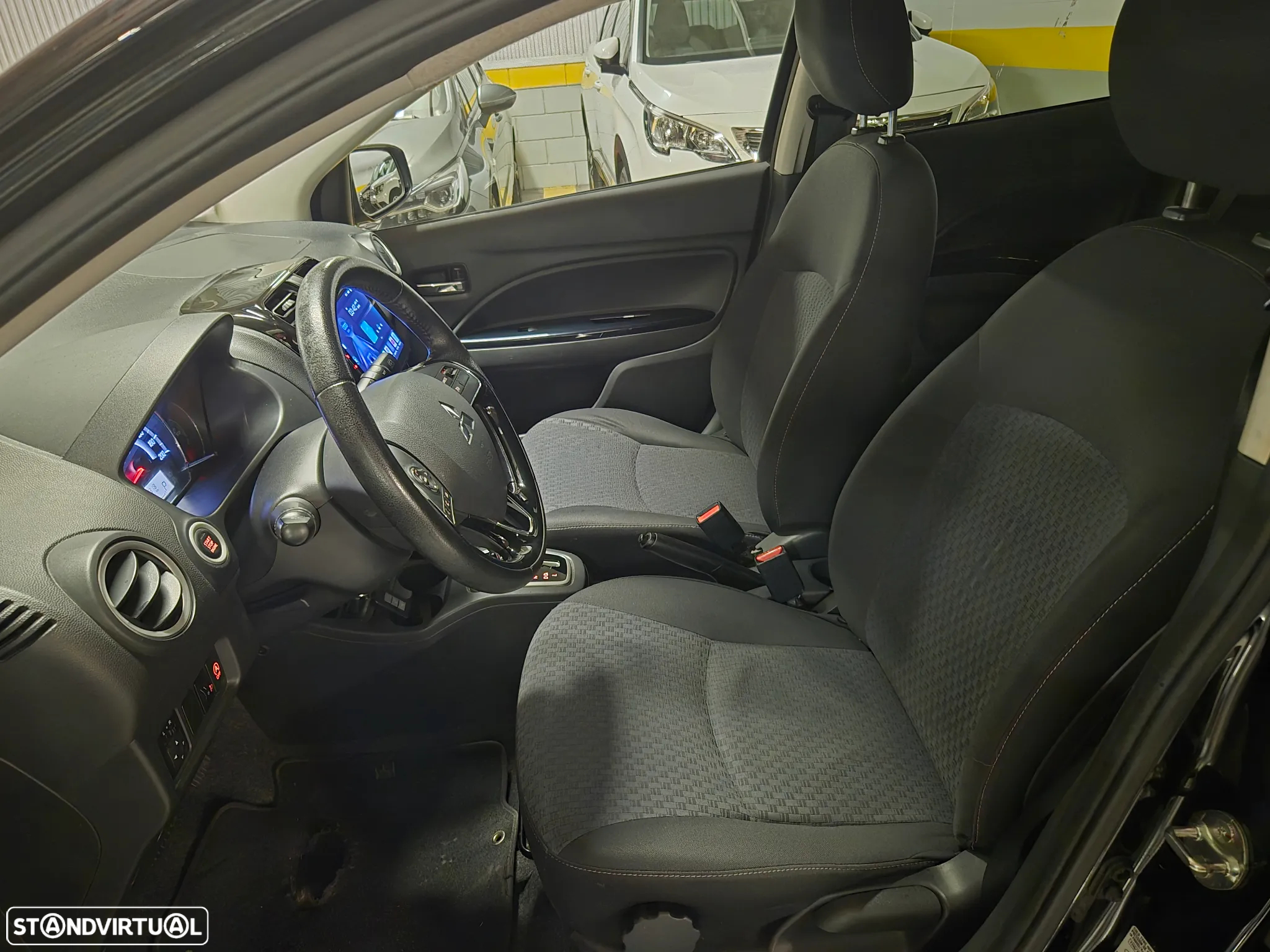 Mitsubishi Space Star 1.2 Intense CVT - 14