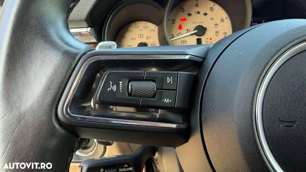 Porsche Macan T PDK - 36