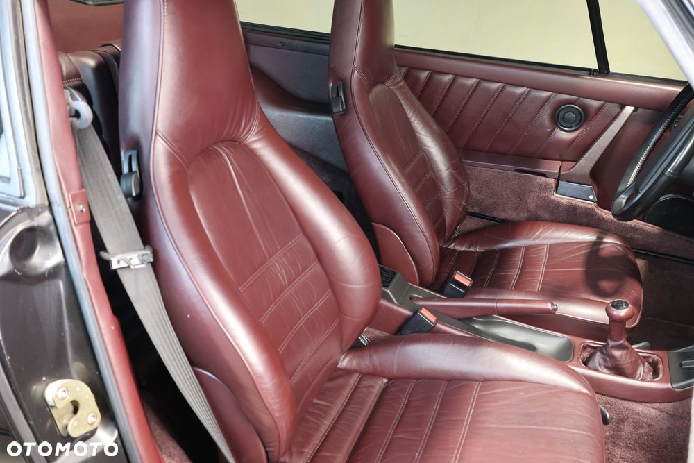 Porsche 911 2 - 11