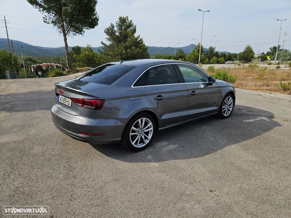 Audi A3 Limousine 1.6 TDI Limousine(clean diesel) S tronic S line Sport Pack - 4