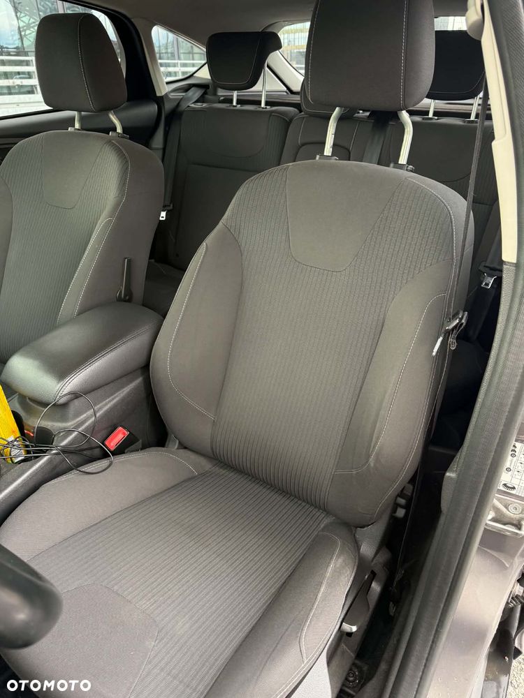 Ford Focus 1.6 EcoBoost Titanium - 13
