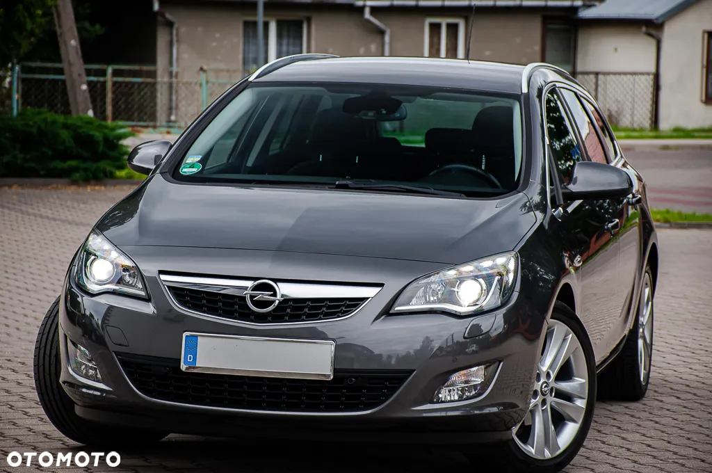 Opel Astra 1.6 Cosmo - 10