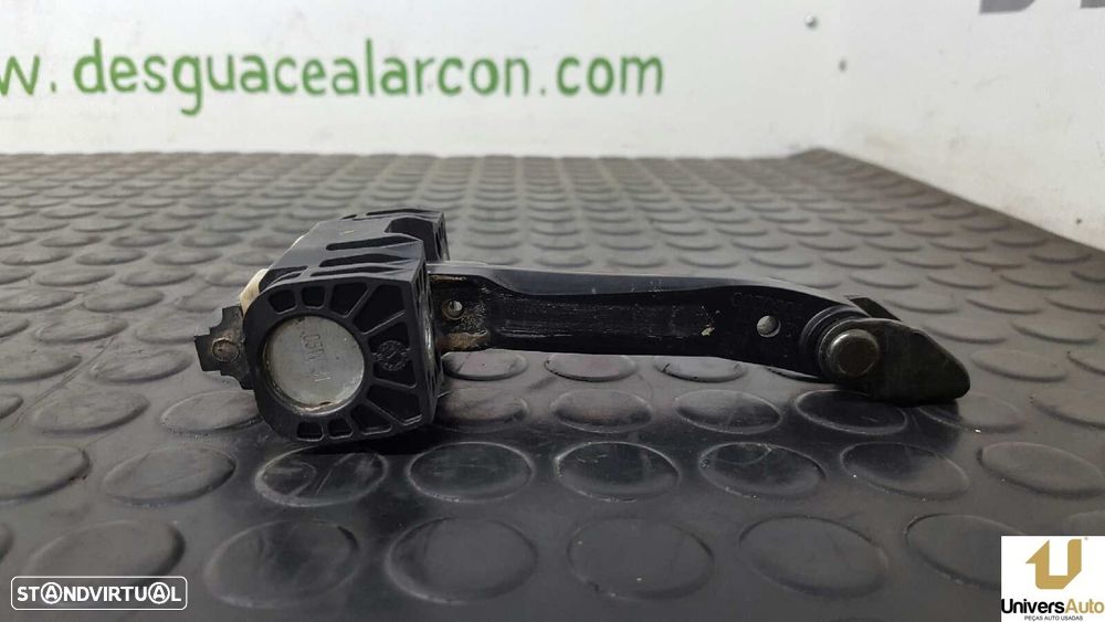RETENTOR DA PORTA DIANTEIRA ESQUERDA BMW SERIE 3 BERLINA (E90) 320D - 4