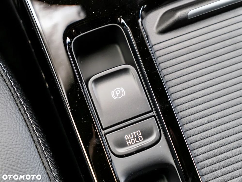 Kia XCeed 1.6 T-GDI Tribute DCT - 25