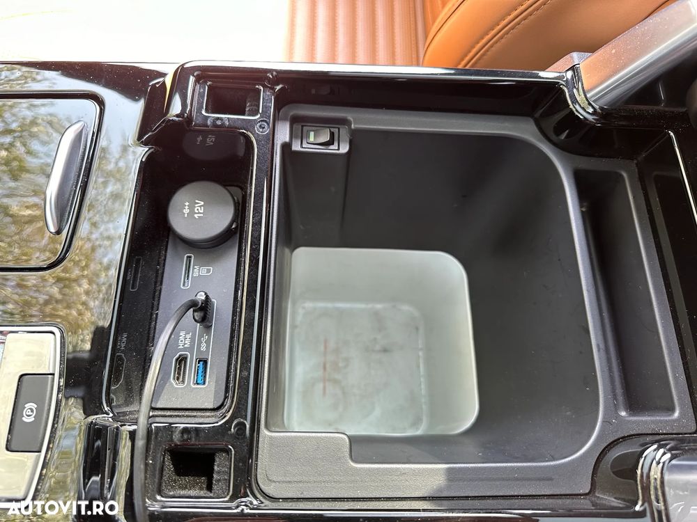 Land Rover Discovery 2.0 L SD4 Ingenium HSE Luxury - 13