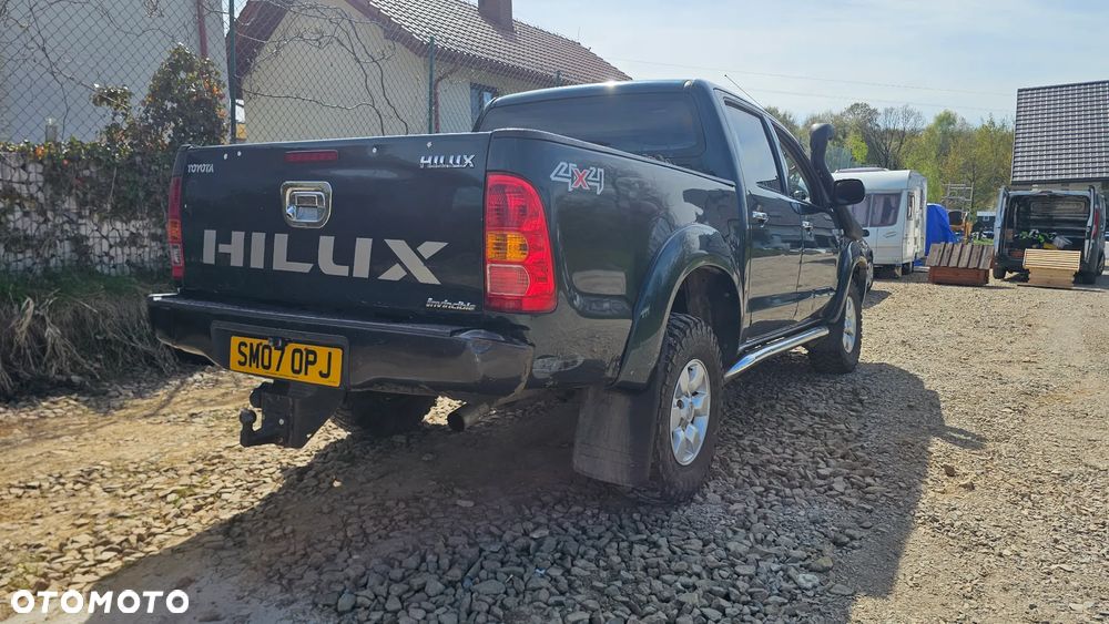 Toyota Hilux 4x4 Double Cab - 7