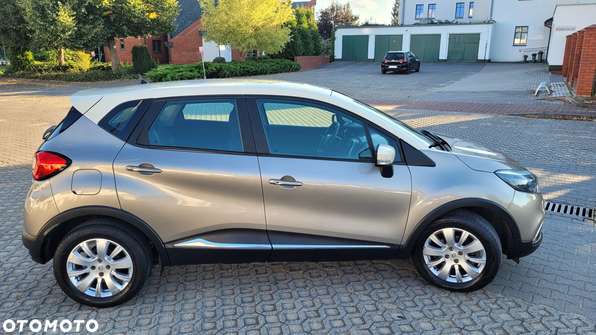 Renault Captur - 16
