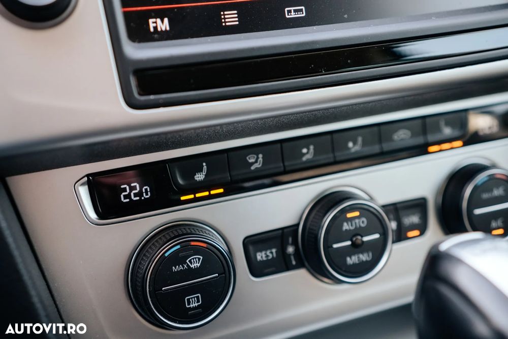 Volkswagen Passat Variant 2.0 TDI DSG (BlueMotion Technology) Comfortline - 22