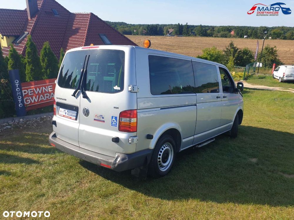 Volkswagen T5 LONG 9 OSÓB Z WINDĄ DLA NIEPEŁONSPRAWNYCH - 15