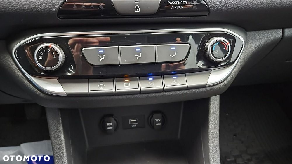 Hyundai i30 1.5 DPI Modern - 20