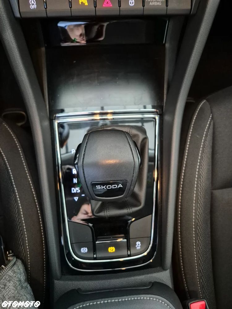 Skoda Karoq 1.5 TSI ACT Edition 130 DSG - 11