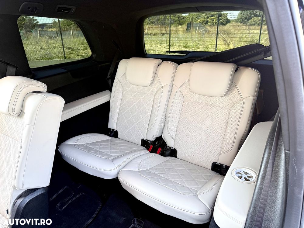 Mercedes-Benz GLS - 13