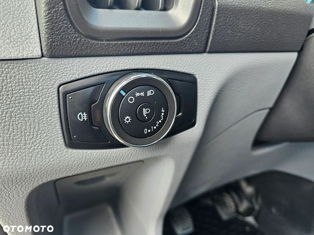 Ford Transit - 27